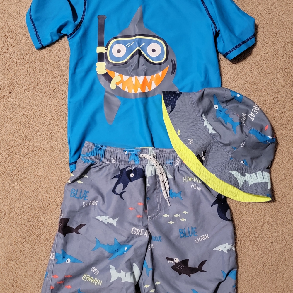 Carter's Rashguard, Swim Trunks & Hat/Size 6/Boys Swim Shorts